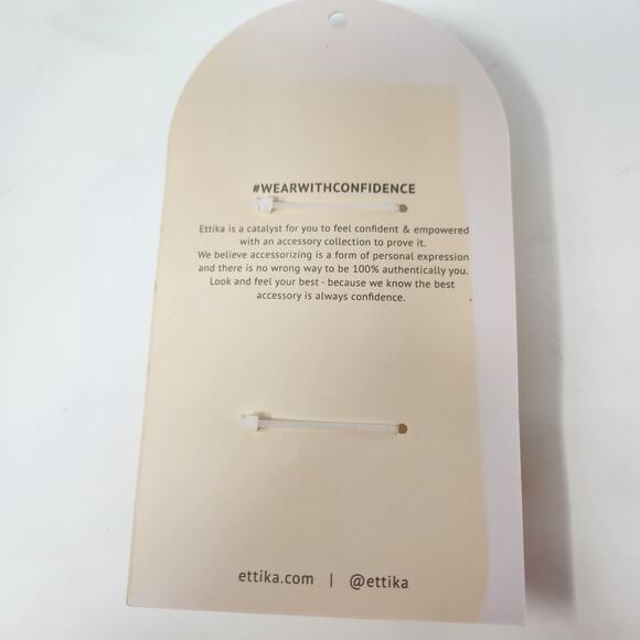 Ettika Hair Accessories Claw Clips - Set of 2 New in Package - Picture 4 of 5